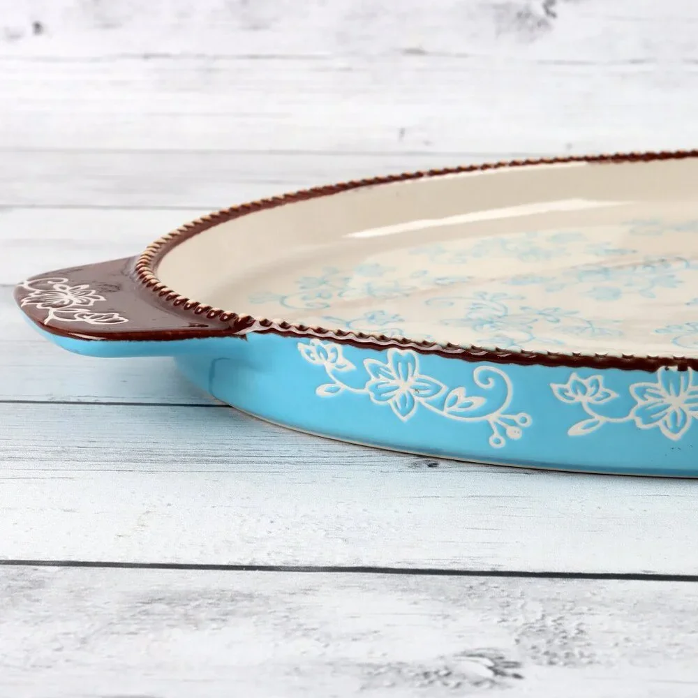 Temp-Tations Floral Lace Light Blue & White Oval and Dot Textured Rim